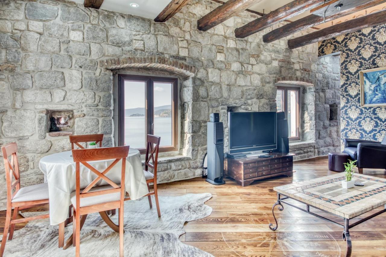 Kazerma Apartment Perast Eksteriør billede