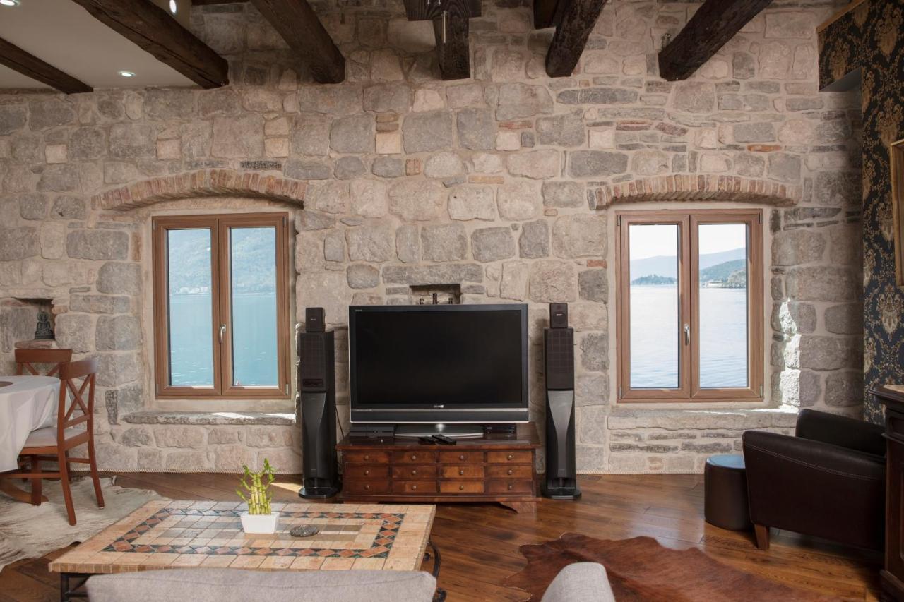Kazerma Apartment Perast Eksteriør billede